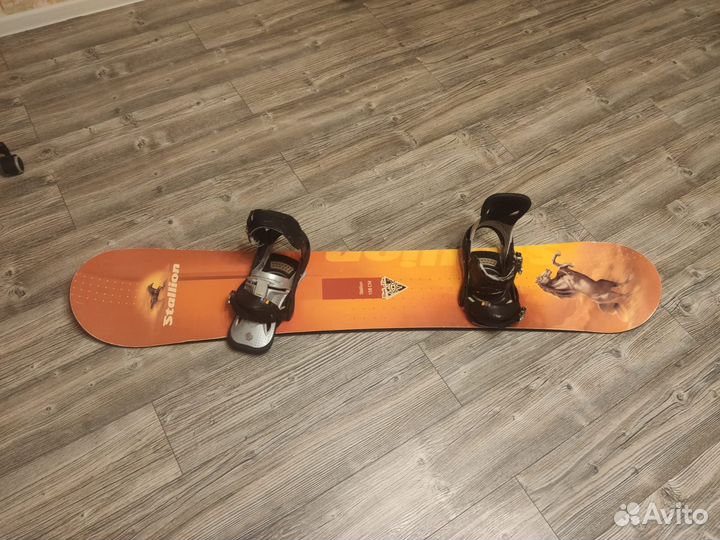 Сноуборд Black Fire 158 см с креплениями Burton M