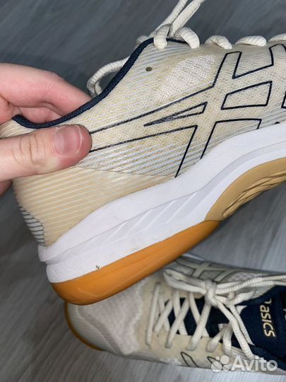 Волейбольные кроссовки asics женские