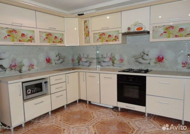 Скинали из стекла для кухни