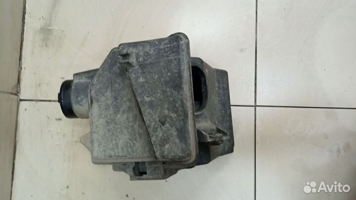 Корпус воздушного фильтра Mitsubishi Lancer