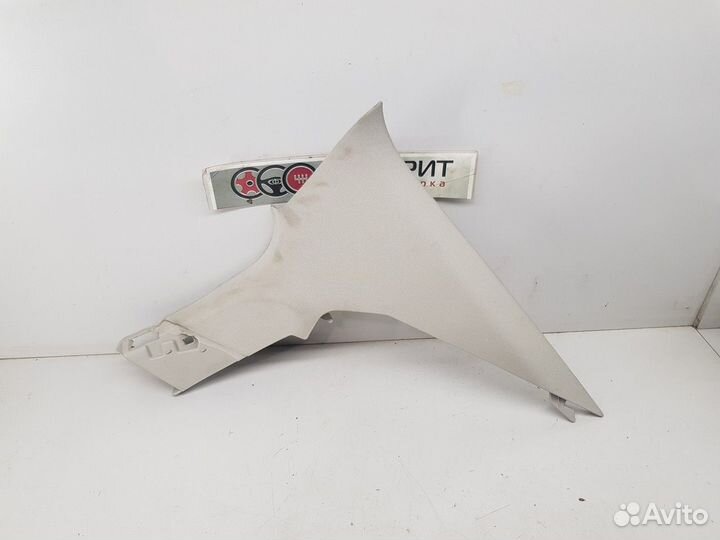 Обшивка стойки задняя правая (Infiniti Q50)