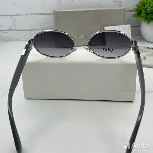 Солнцезащитные очки женские Dior