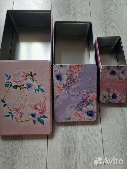 Подарочные металлические коробки набор