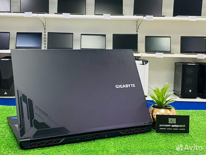 Ноутбук Gigabyte/15.6/Core i5-12500H/RTX 4060/16Gb