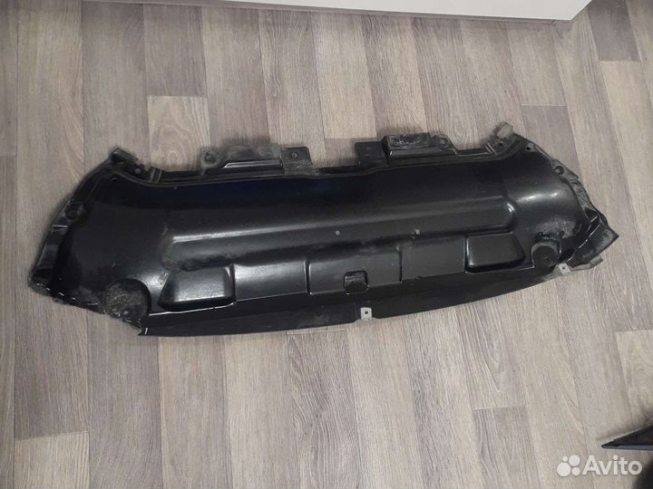 Пыльник переднего бампера Mercedes GLC-klasse X253