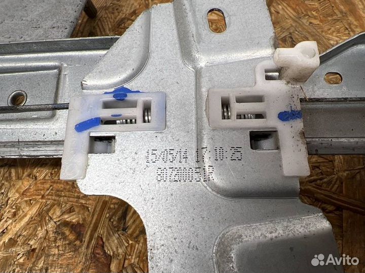 Стеклоподъемник Renault Duster K4MA690 2014