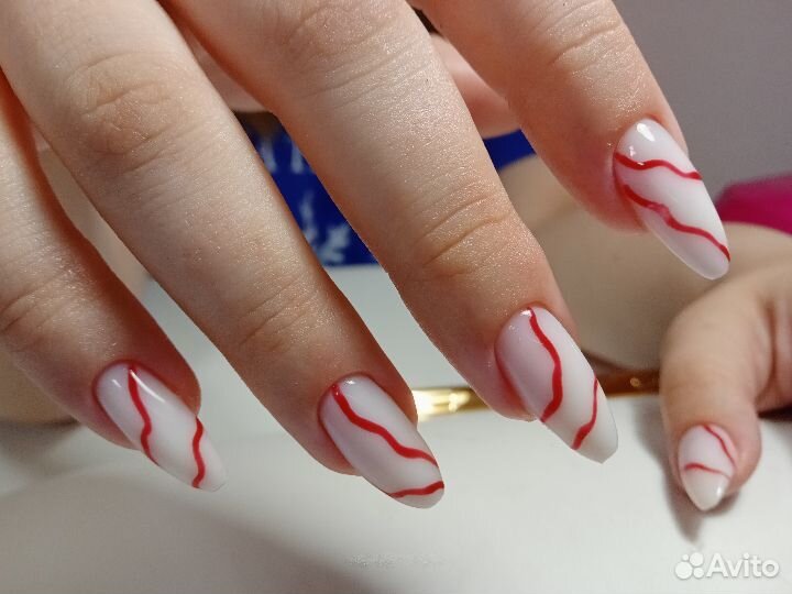 Маникюр и педикюр