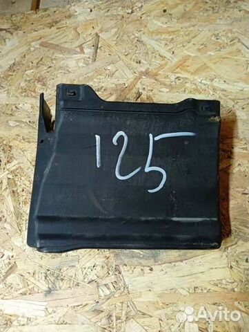 Крышка аккумуляторной батареи Volvo Cross Country
