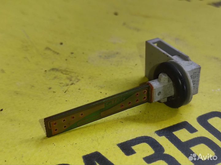 Датчик температуры воздуховода печки Mercedes-Benz