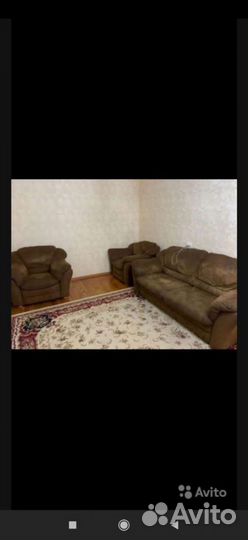 Диван с креслами б/у