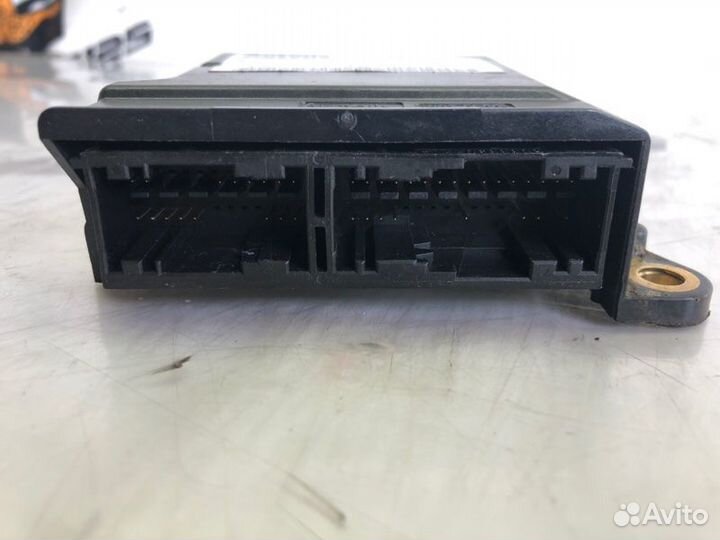 Блок управления SRS Peugeot 308Sw DV6C 2012