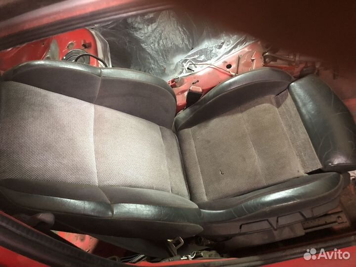 Передние сиденья bmw e36