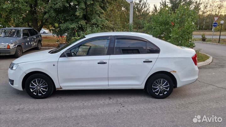 Skoda Rapid 1.6 МТ, 2015, 247 000 км