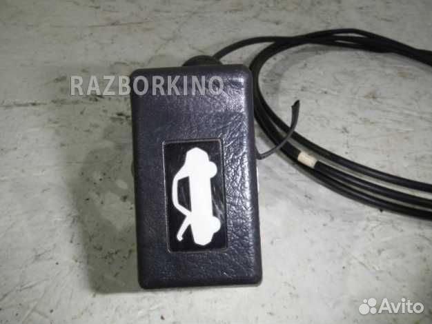 Ручка открывания капота