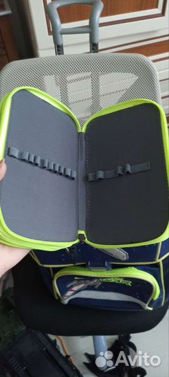 Ранец школьный (портфель)