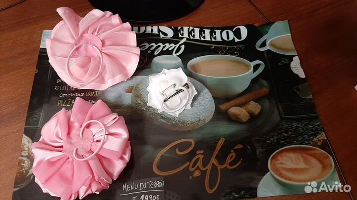 Заколки-крабики и резинки-зажимы в форме цветов