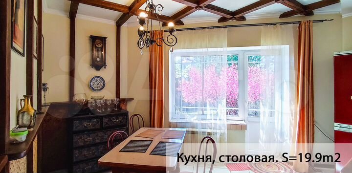 Коттедж 256,4 м² на участке 10 сот.