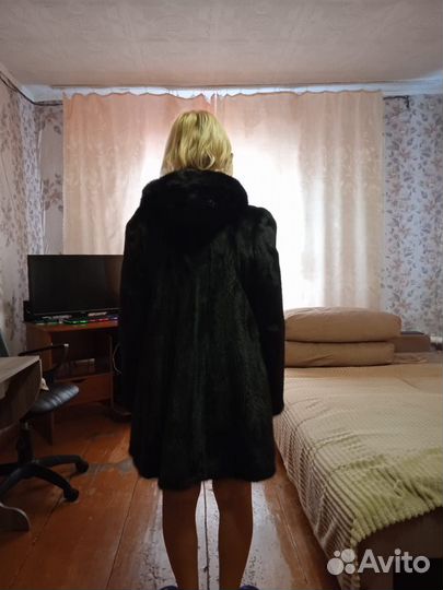 Шуба норковая с капюшоном 44 46