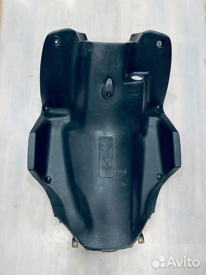 Пластик внутренний парус 139 QMB Б/у