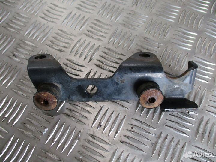 Кронштейн трапа MAN 81429020301