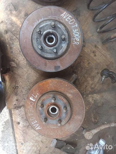 Кулак поворотный передний шевроле авео т 300