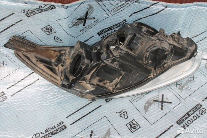 Фара левая Ford Focus 3