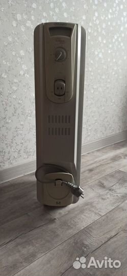 Масляный радиатор Delonghi kr730715.Производство И