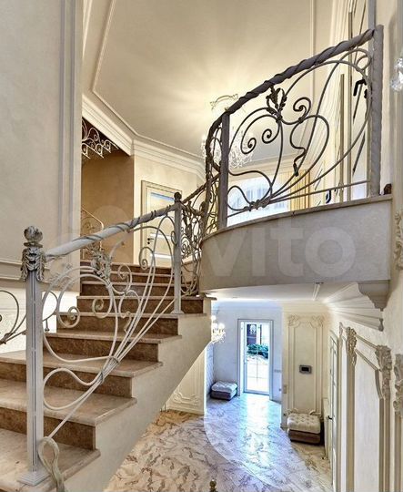 Дом 260 м² на участке 10 сот.