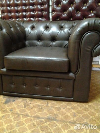 Ремонт и перетяжка мягкой мебели.Каретная стяжка