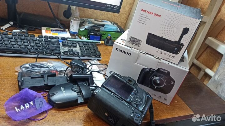 Зеркальный фотоаппарат Canon 500d, тушка с кофром