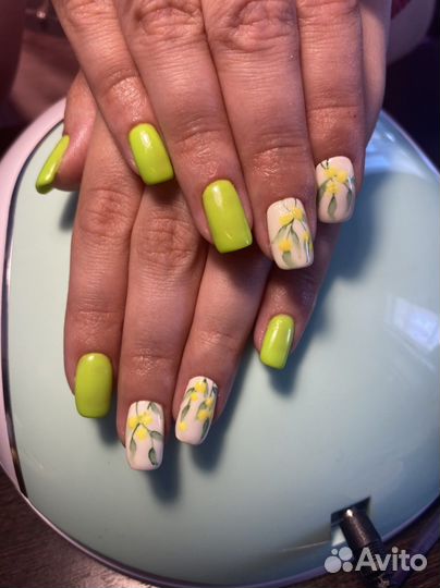 Маникюр и педикюр