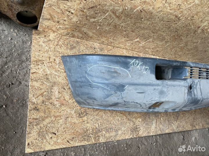 Бампер передний Volkswagen Lt 2.5 AVR/ANJ 2003