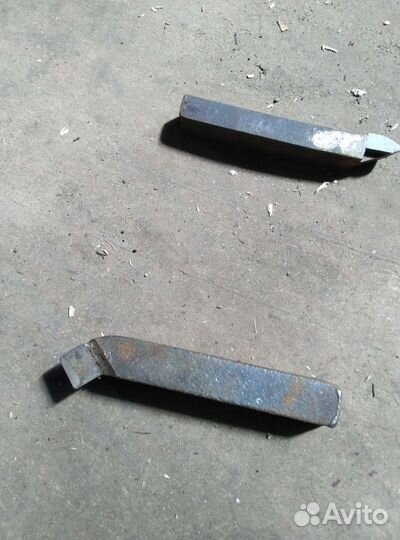 Токарные резцы