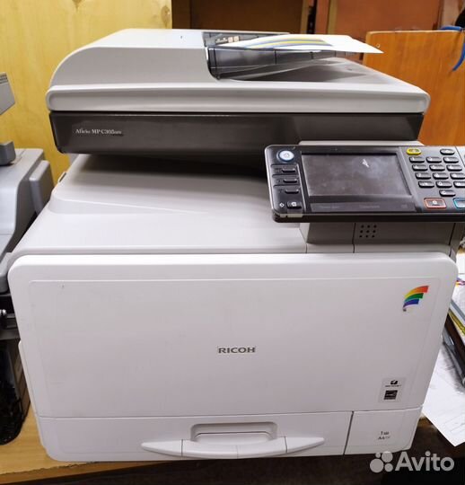 Цветное мфу Ricoh MP C305SPF