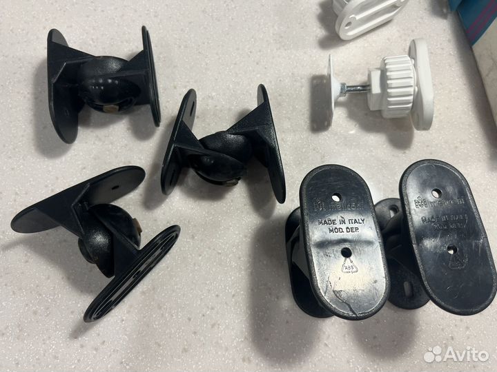 Крепления для колонок