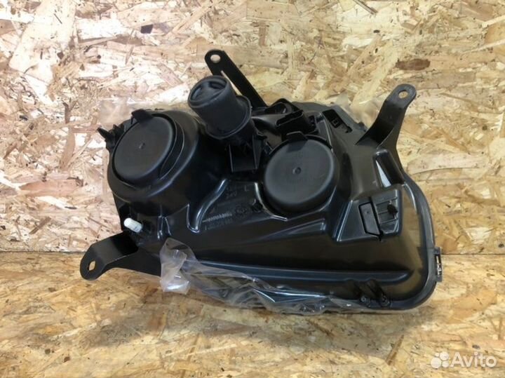 Фара левая Renault Duster новая оригинал