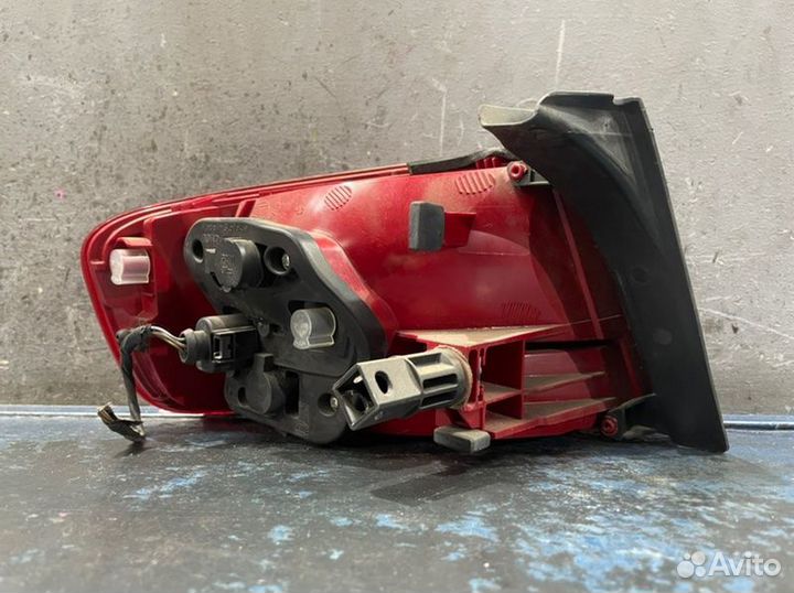 Фонарь правый Audi A4 B8