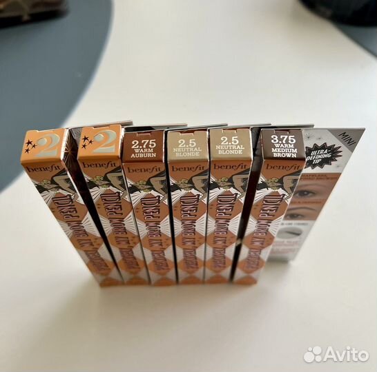 Карандаш для бровей Benefit