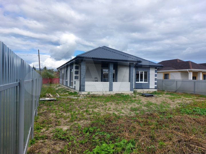 Дом 185 м² на участке 8 сот.