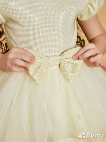 Платье праздничное