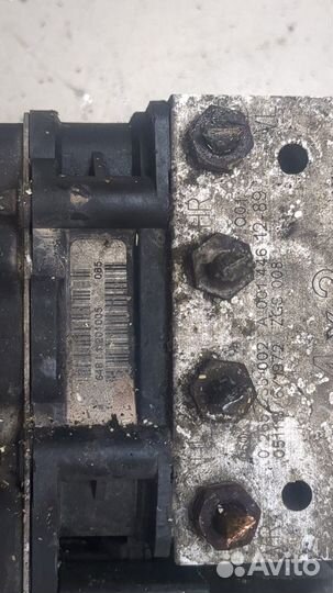 Блок абс, насос Nissan Juke, 2011