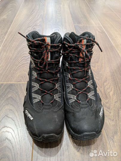 Зимние треккинговые ботинки tecnica 44р-р