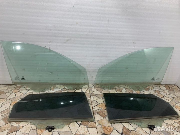 Стекло двери Kia Ceed Ed хэтчбэк 1.6 122 Л.C. 2010