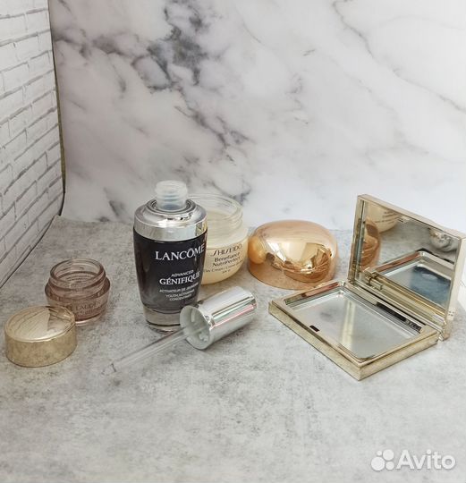 Пустые баночки от кремов, сыворотки