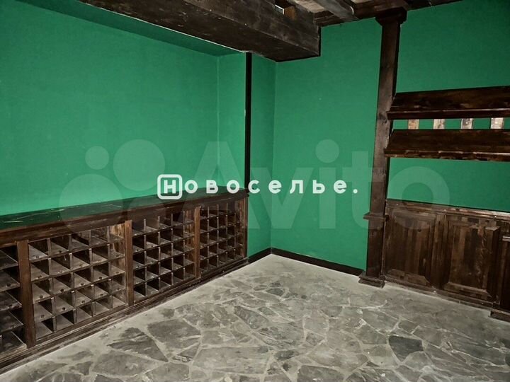 Большой центр 442 м2