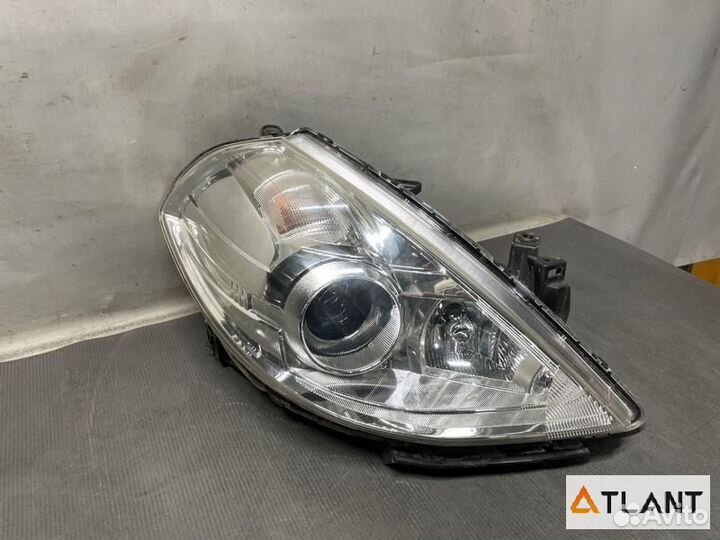 Фара передняя правая nissan tiida