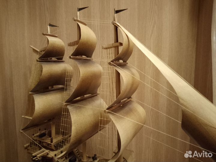 Трёхмачтовый парусник. Ручная работа. Дерево