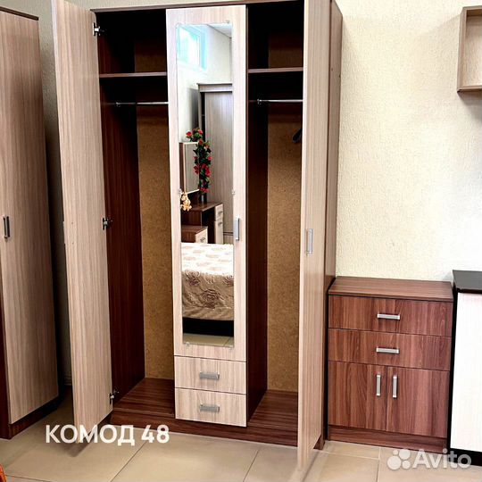 Шкаф гардероб с дверьми
