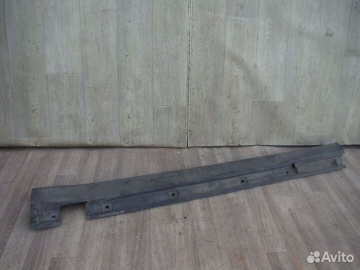 Порог накладка правый Mercedes ML W164 2009