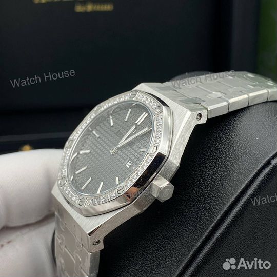 Женские часы Audemars Piguet